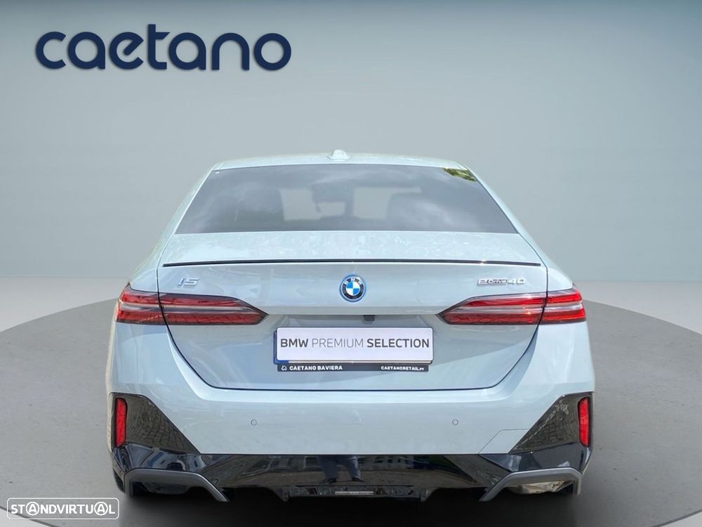 BMW i5 eDrive40 Pack Desportivo M Pro - 16