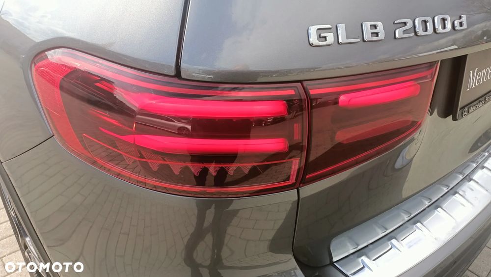 Mercedes-Benz GLB 200 d 4-Matic AMG Line 8G-DCT - 18