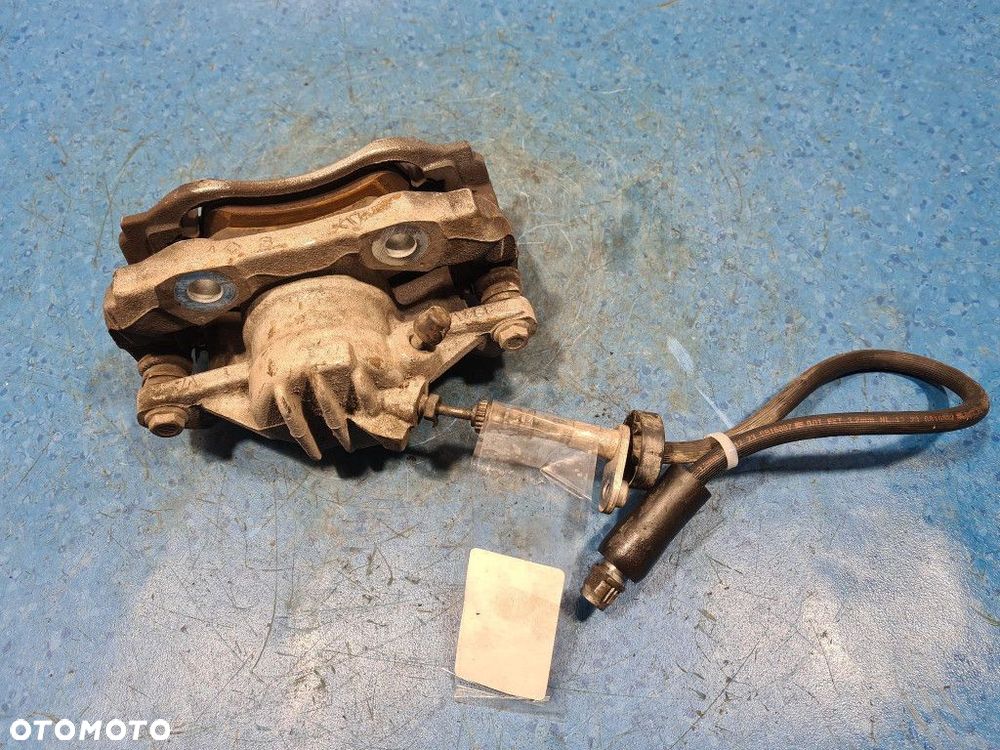 CITROEN C3 III LIFT 24R 1.2T ZACISK HAMULCOWY PRZÓD LEWY - 9