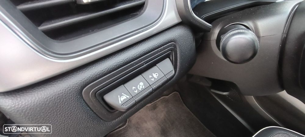 Renault Captur 1.0 TCe Exclusive Bi-Fuel - 12