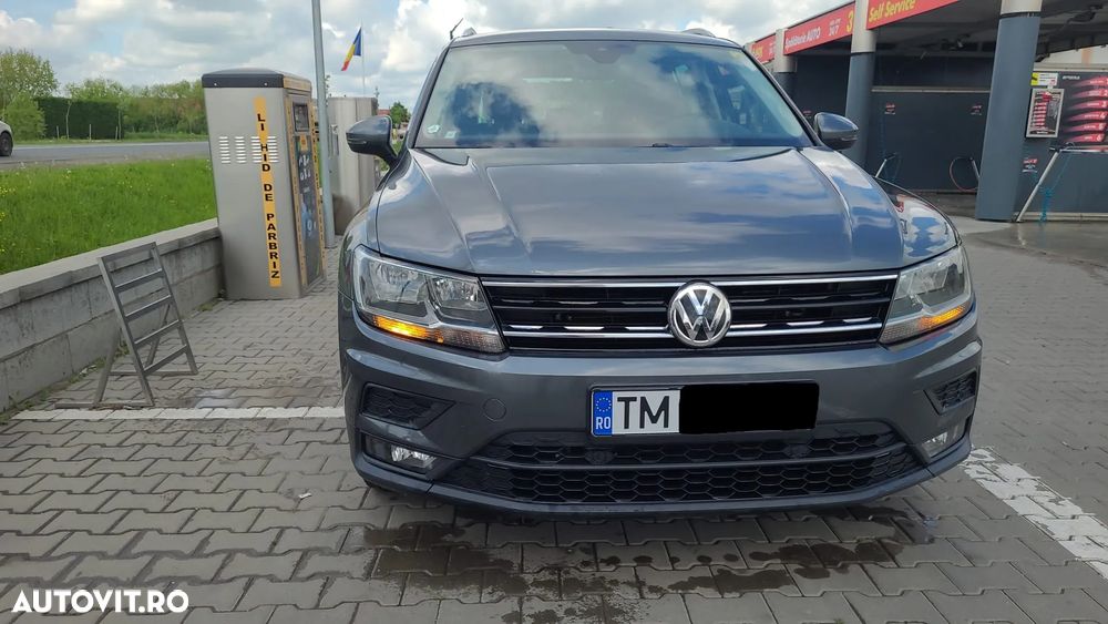 Volkswagen Tiguan - 2