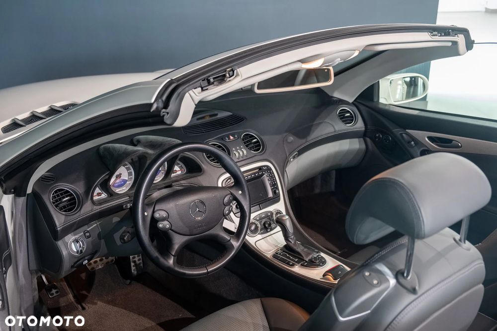 Mercedes-Benz SL 55 AMG - 25