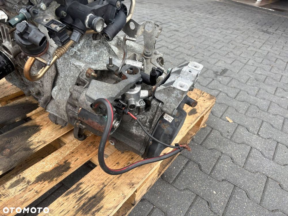 SILNIK KOMPLETNY 1.7 CDTI Z17DTH 100 KM OPEL ASTRA H 2006 - 2