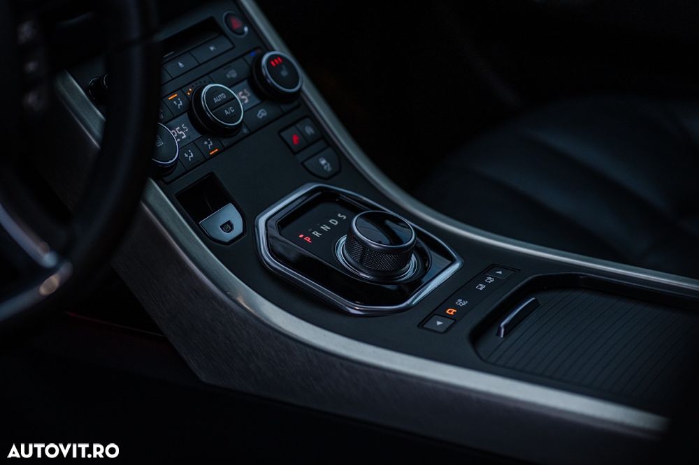 Land Rover Range Rover Evoque - 27