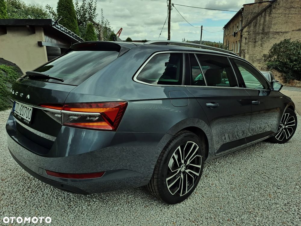 Skoda Superb Combi 2.0 TDI DSG Premium Edition - 12