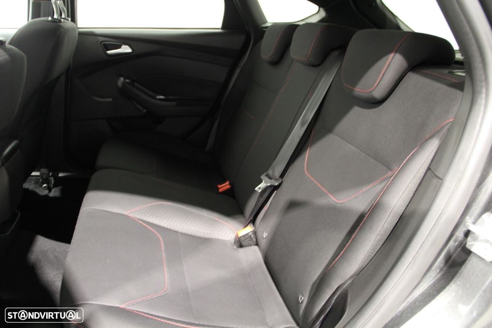 Ford Focus 1.5 TDCi ST-Line - 21