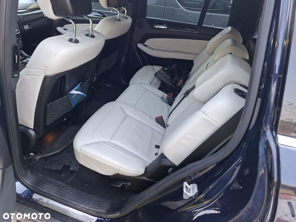 Mercedes-Benz GLS - 9