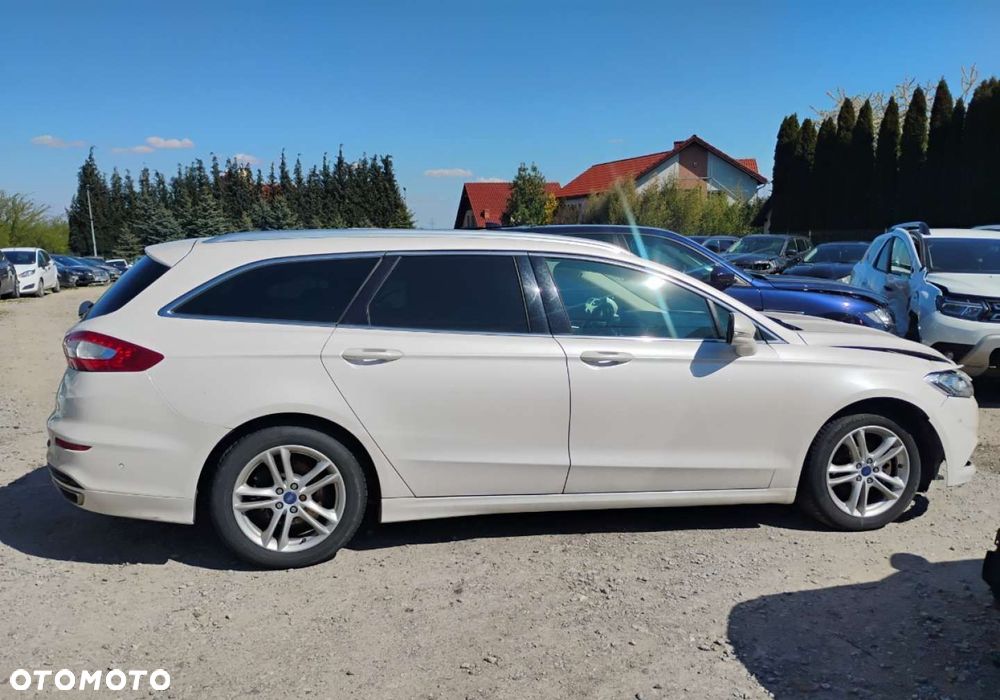 Ford Mondeo - 23