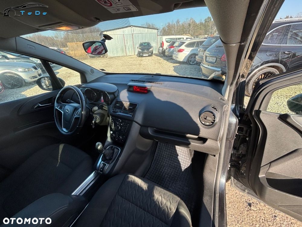 Opel Meriva 1.4 T Design Edition S&S - 26