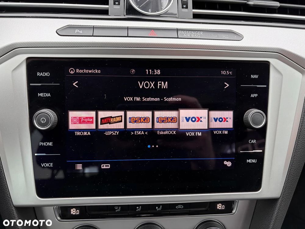 Volkswagen Passat 2.0 TDI SCR Comfortline - 18