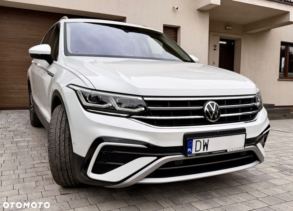 Volkswagen Tiguan Allspace 2.0 TSI 4Mot Elegance DSG - 2