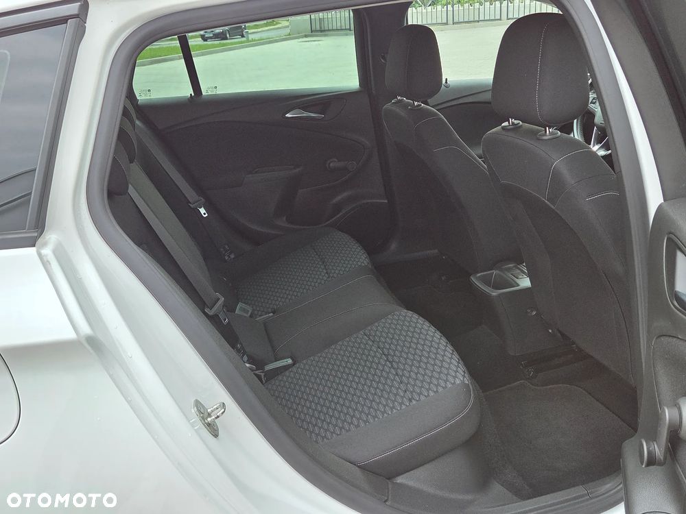 Opel Astra 1.6 CDTI Sports Tourer Active - 36