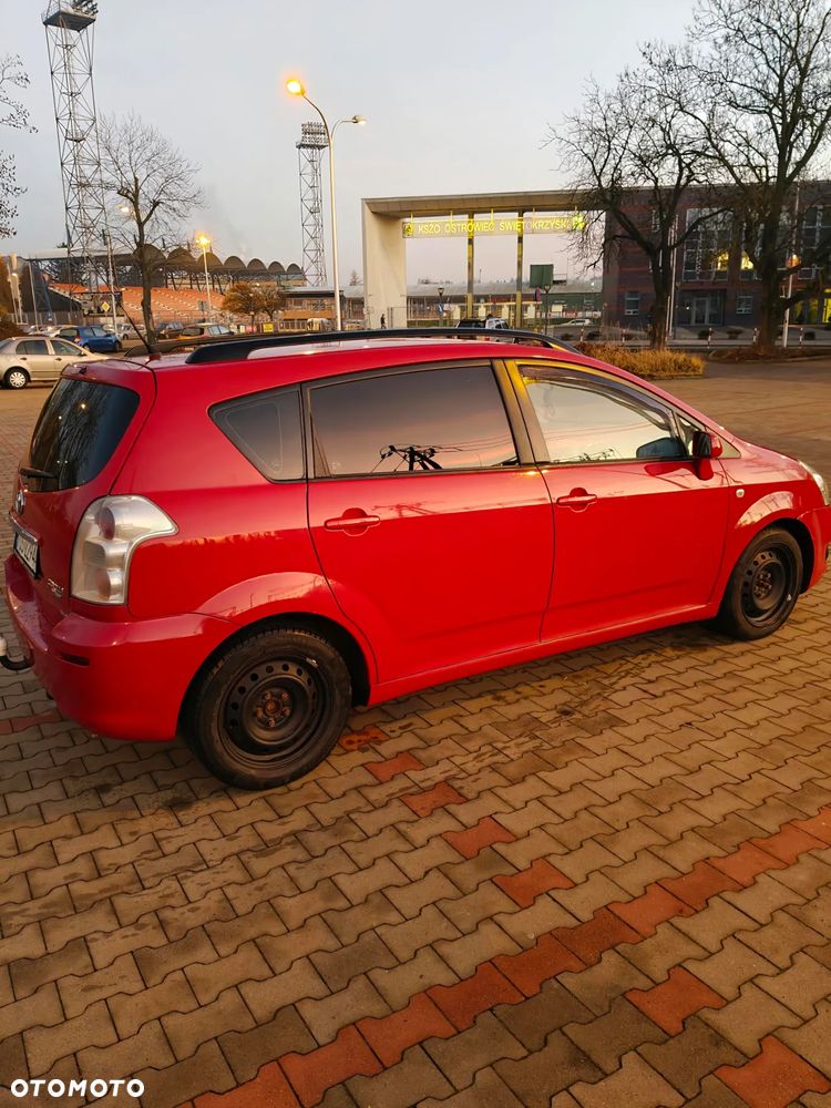 Toyota Corolla Verso 2.2 D-CAT Sol - 3