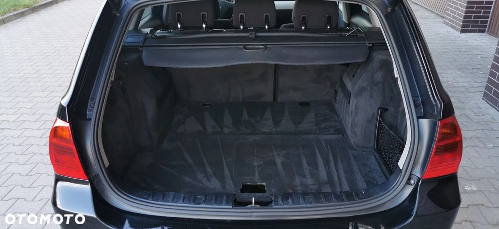 BMW Seria 3 318d - 18