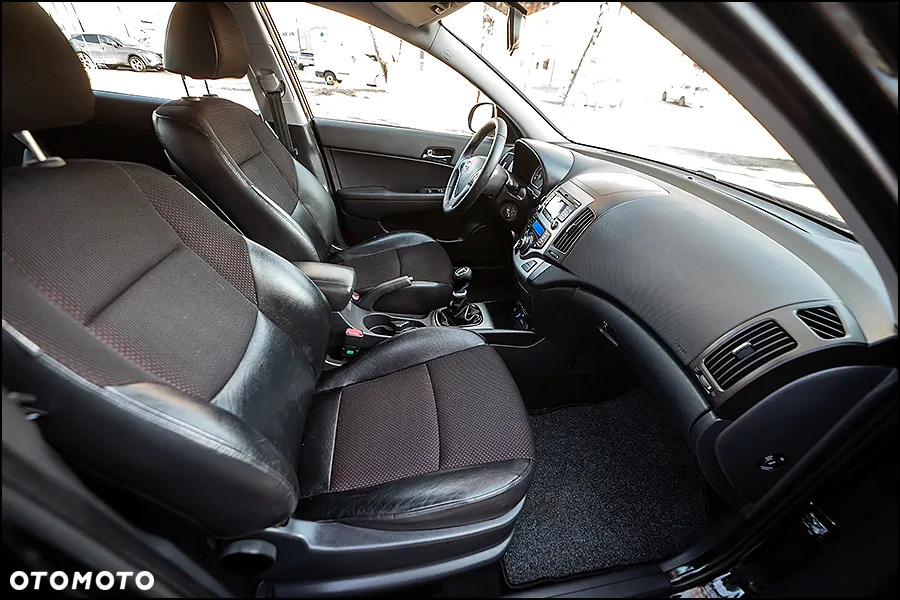 Hyundai i30 i30cw 1.4 Edition 20 - 35