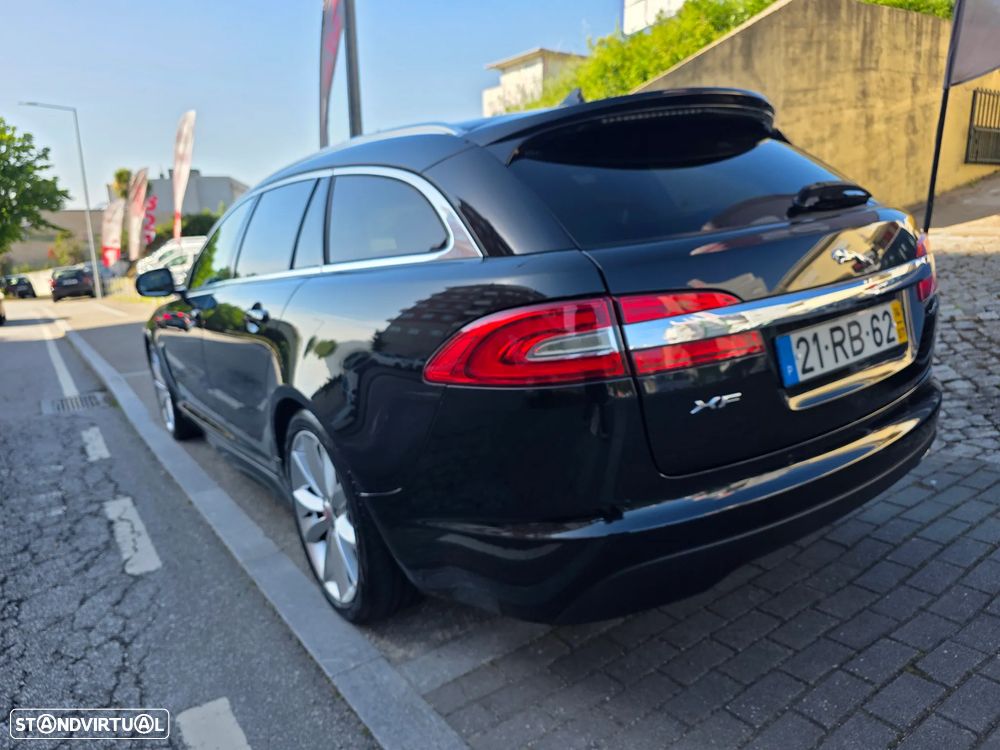 Jaguar XF Sportbrake 2.2 - 7