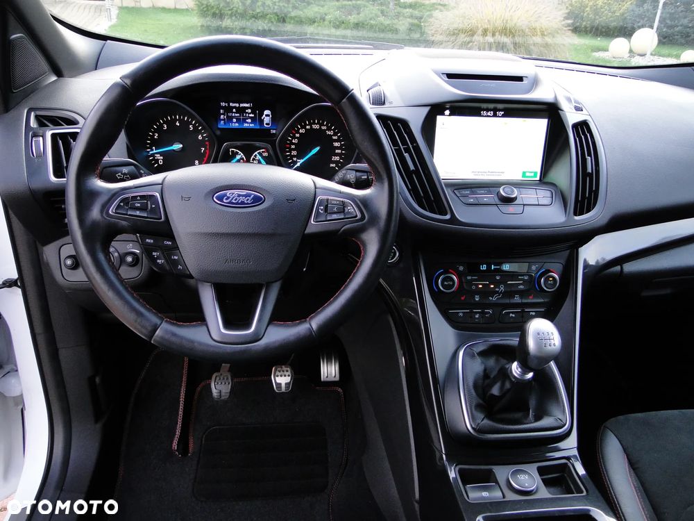 Ford Kuga 1.5 EcoBoost FWD ST-Line ASS - 21