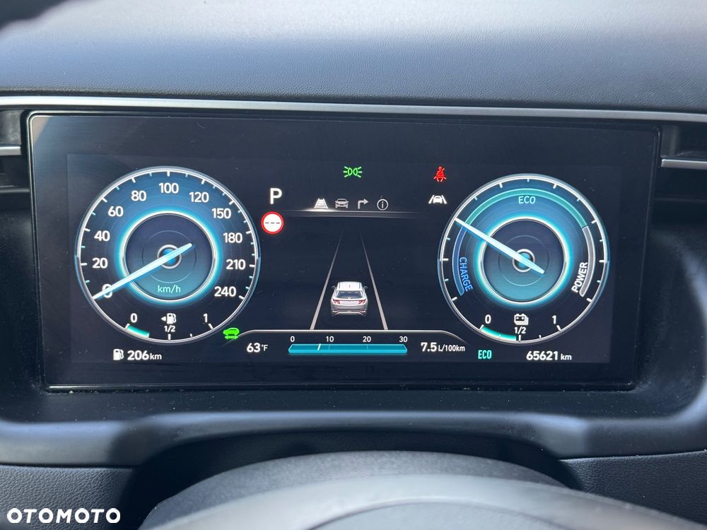Hyundai Tucson 1.6 T-GDi HEV Executive 2WD - 36