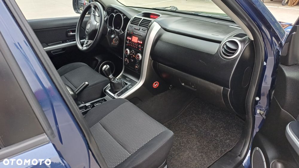 Suzuki Grand Vitara 2.0 Comfort - 12