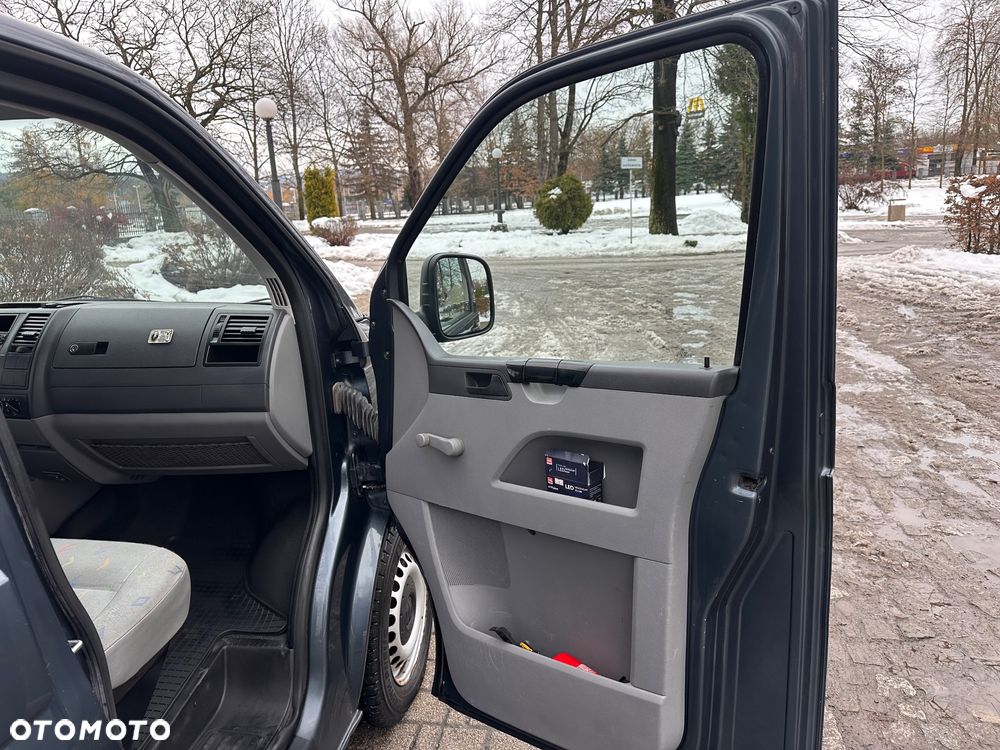 Volkswagen Transporter Caravelle Lang (5.Si.) - 12