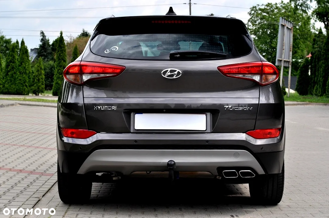 Hyundai Tucson 2.0 CRDI BlueDrive Style 2WD - 11