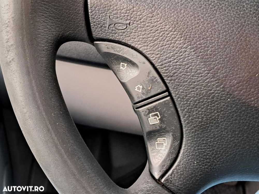 Mercedes-Benz Sprinter - 10