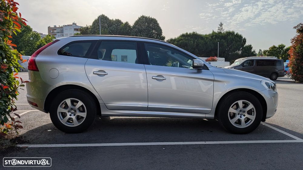 Volvo XC 60 D4 Geartronic Momentum - 5