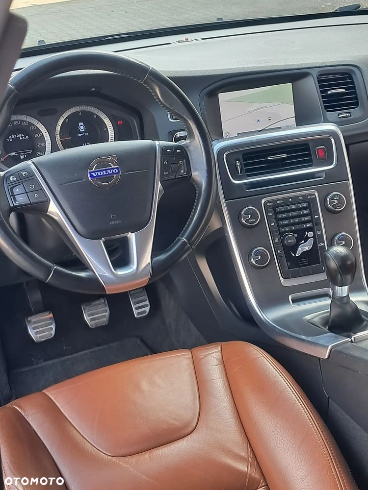 Volvo S60 D3 Summum - 29