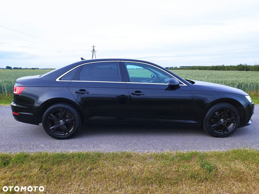 Audi A4 Limousine 2.0 TDI DPF clean diesel Ambiente - 9