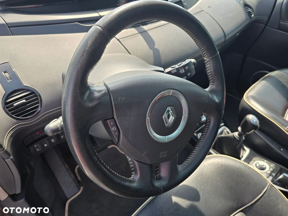 Renault Espace 2.0 dCi Celsium ESM - 23