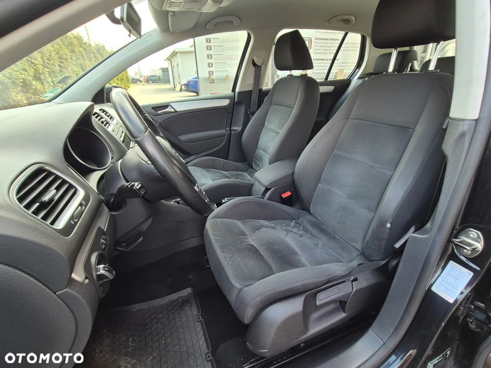 Volkswagen Golf 1.4 TSI BMT Comfortline - 25