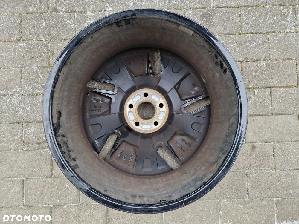 FELGA VOLVO XC40 II  7,5Jx19H2,  ET50,5,  5x108 - 9