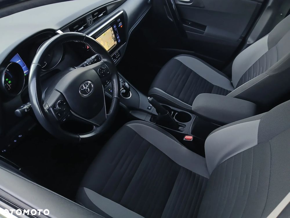 Toyota Auris Hybrid 135 Premium - 11