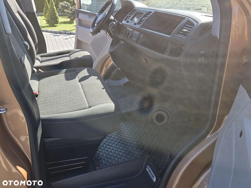 Volkswagen Caravelle 2.0 TDI L2 Comfortline 4Motion DSG - 5