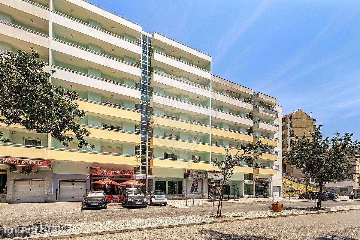 Apartamento T2 para arrendamento - Grande imagem: 2/15