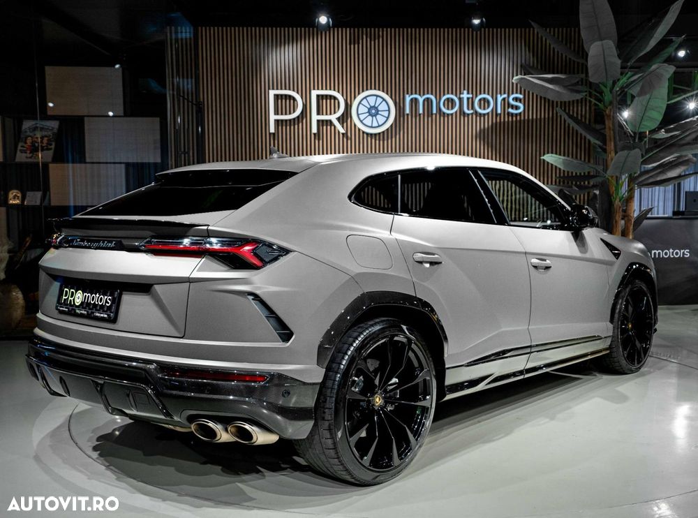 Lamborghini URUS - 4