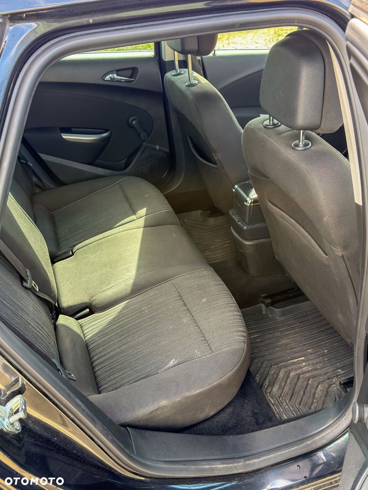 Opel Astra 1.4 Essentia - 21