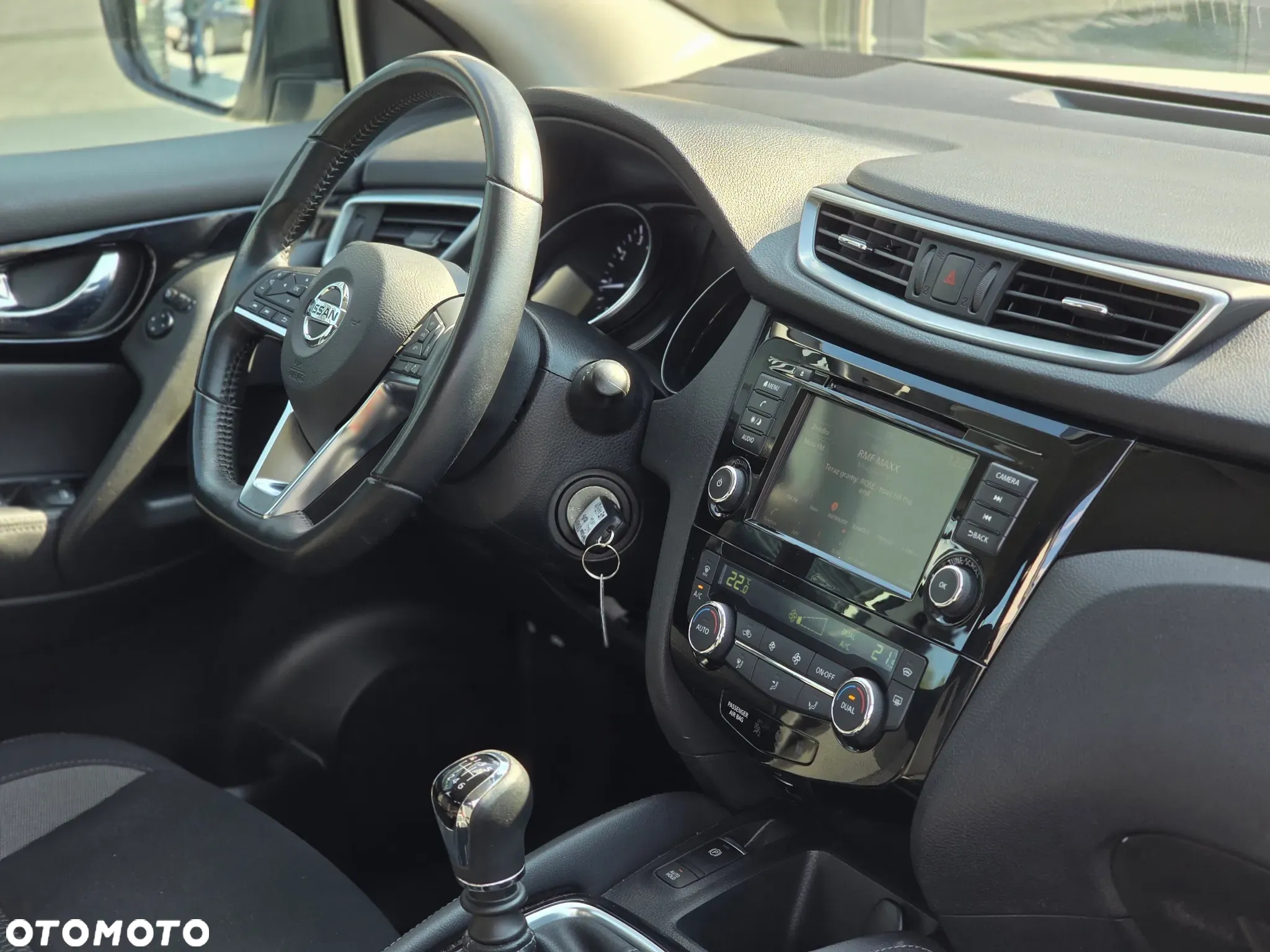 Nissan Qashqai 1.3 DIG-T N-Connecta - 27