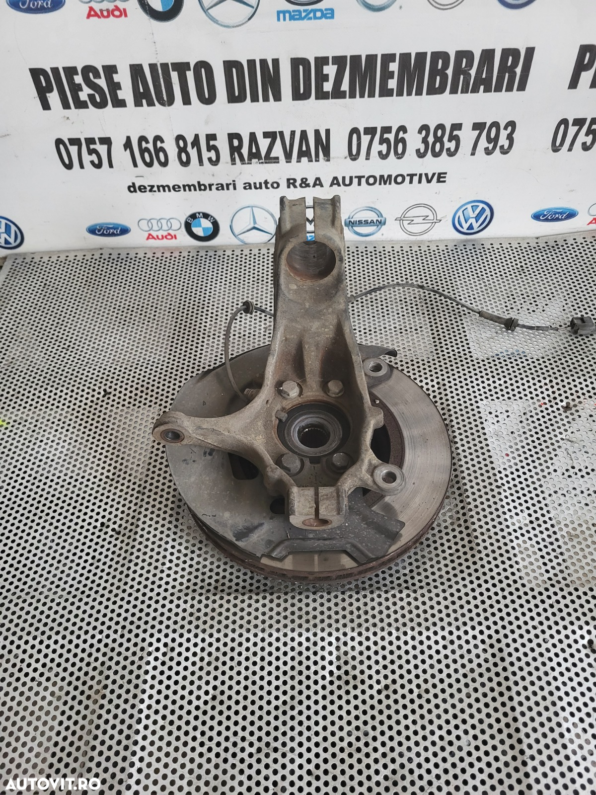 Fuzeta Cu Rulment 11.000 Km Stanga Fata Nissan Qashqai J11 1.5 Dci Automat An 2014-2015-2016-2017-2018-2019-2020 Dezmembrez Nissan Qashqai J11 Facelift 1.5 Dci Euro 6 Cod Motor K9KU873 K9K873 - 4