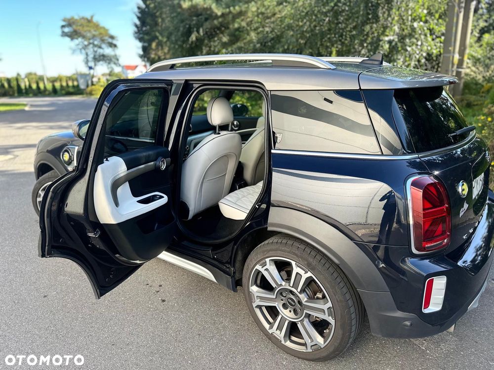 MINI Countryman Cooper SE ALL4 Yours Trim - 3