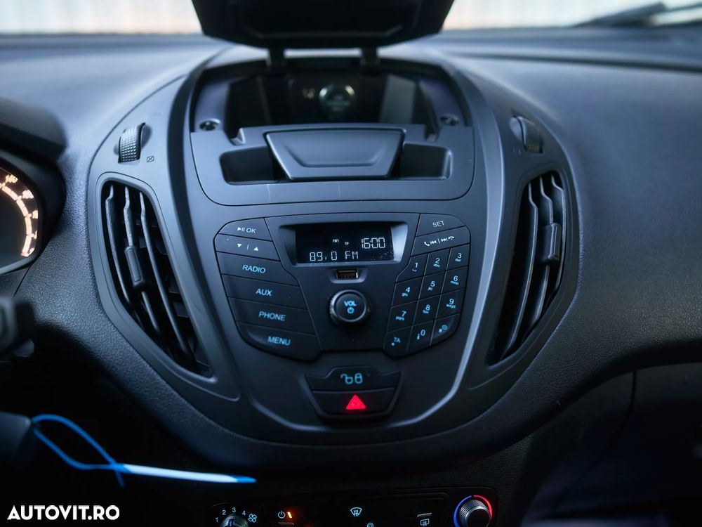 FORD Tourneo Courier 2019 — imagine 19