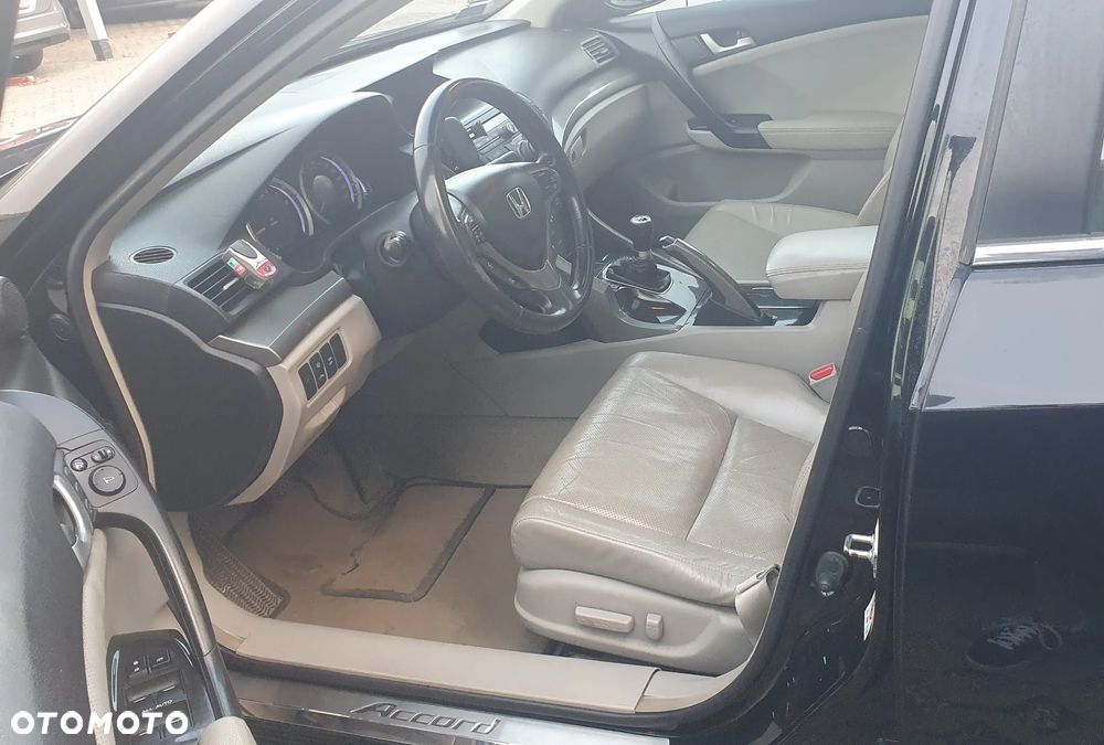 Honda Accord 2.4 Executive Nav - 13