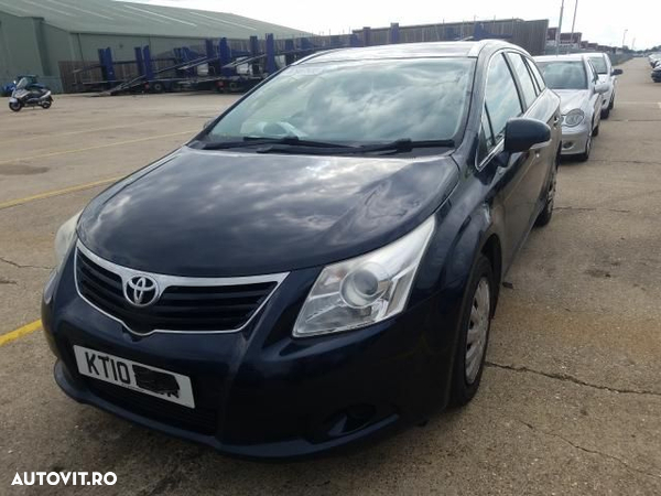 Dezmembrez Toyota Avensis T27