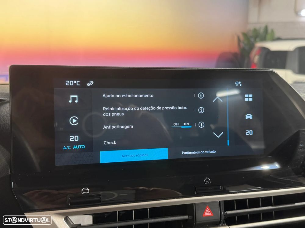 Citroën C4 X 1.2 PureTech Plus EAT8 - 30