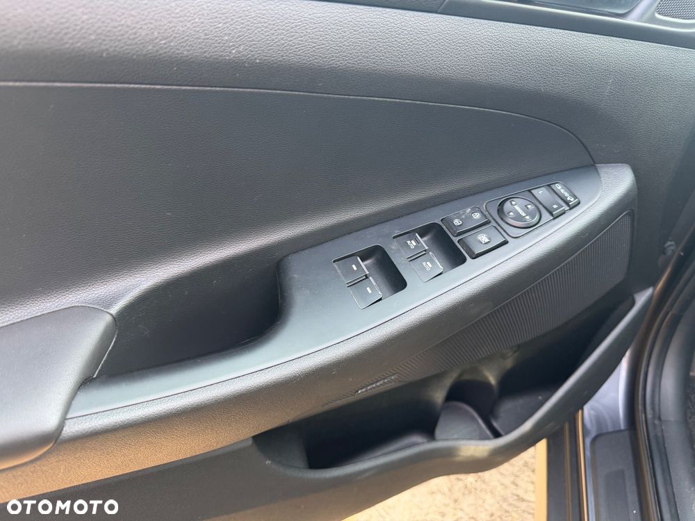 Hyundai Tucson blue 1.6 CRDi 2WD DCT Advantage+ - 9