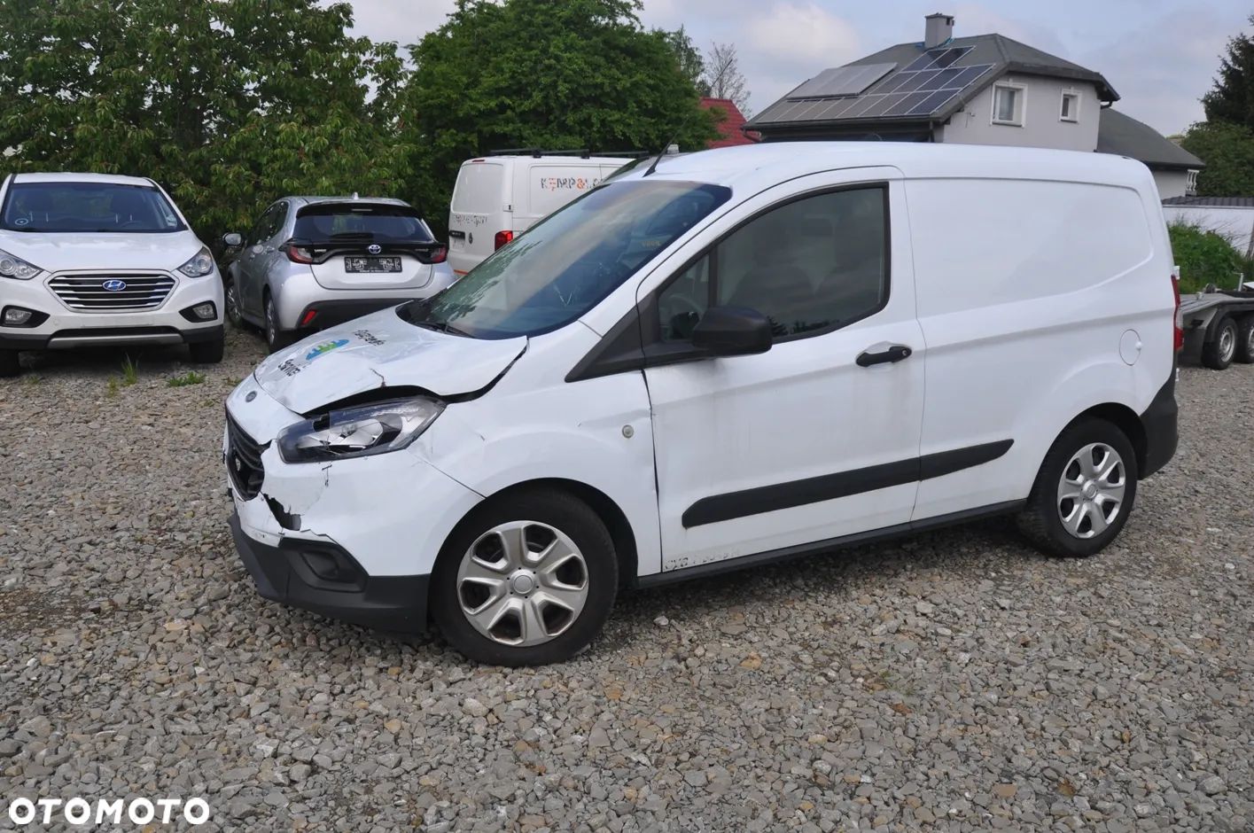 Ford transit-courier - 1