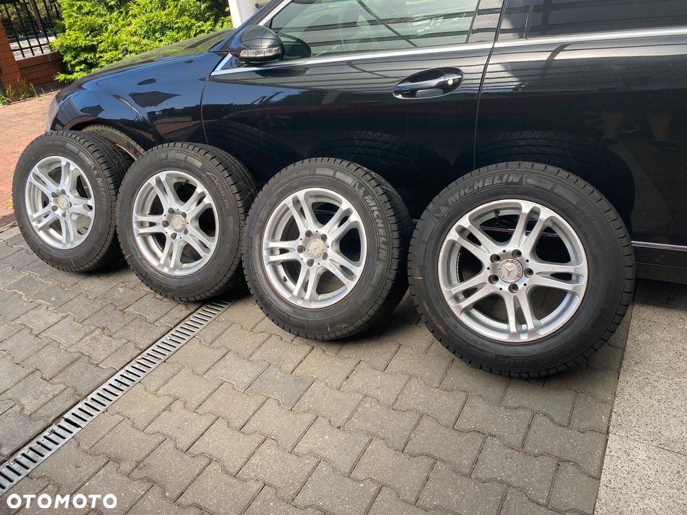 Koła aluminiowe .Super Stan.7,5x16 et 35 5x112 otwór 66,5 mm opony  Michelin 6,8 mm