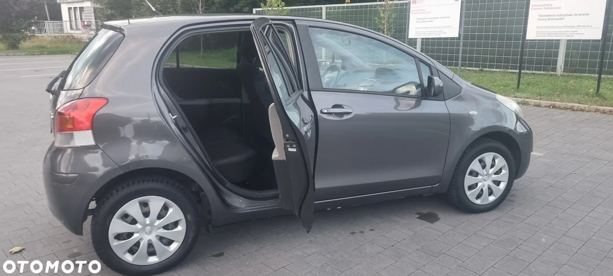 Toyota Yaris 1.33 VVT-i Cool - 21