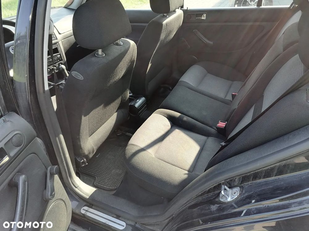 Volkswagen Golf 1.9 CL TDI - 13