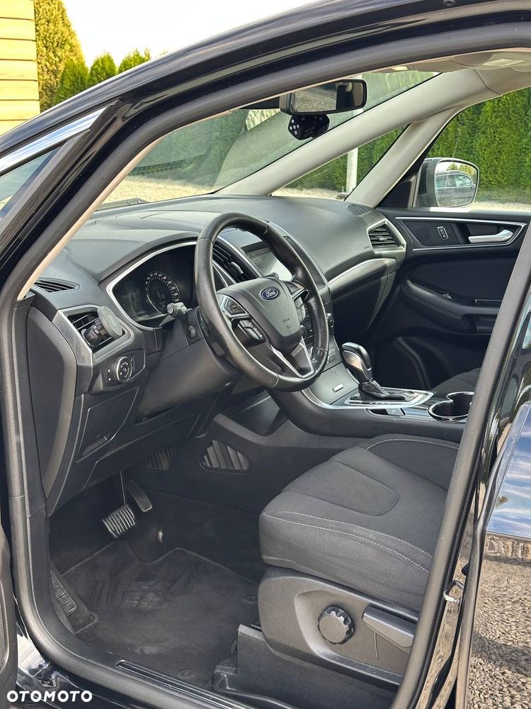 Ford S-Max - 14